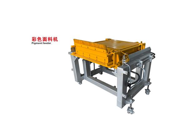 彩(cai)色面料機(jī)